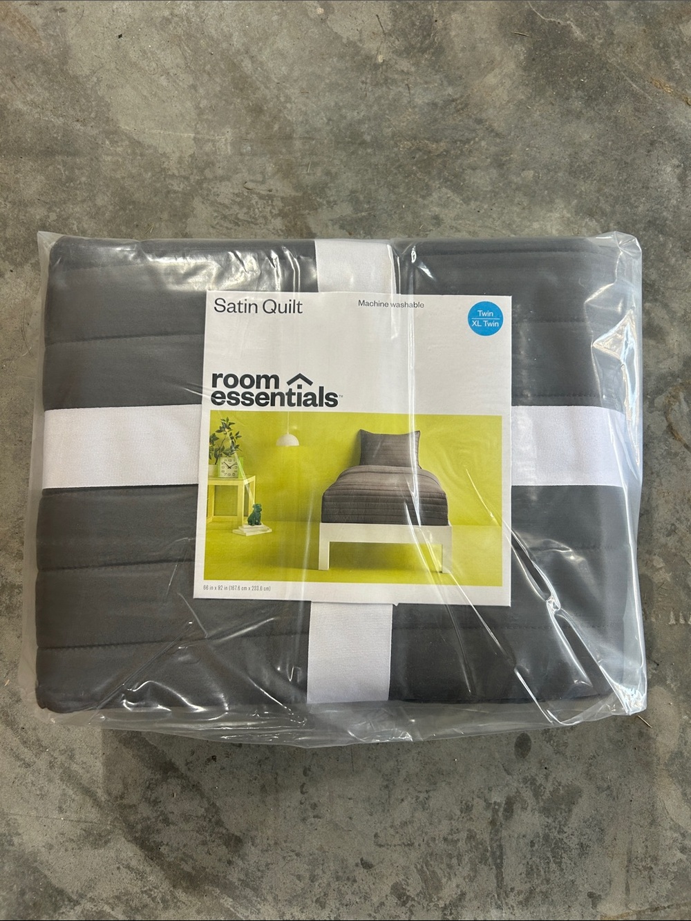 Room Essentials Satin Quilt - Charcoal Gray